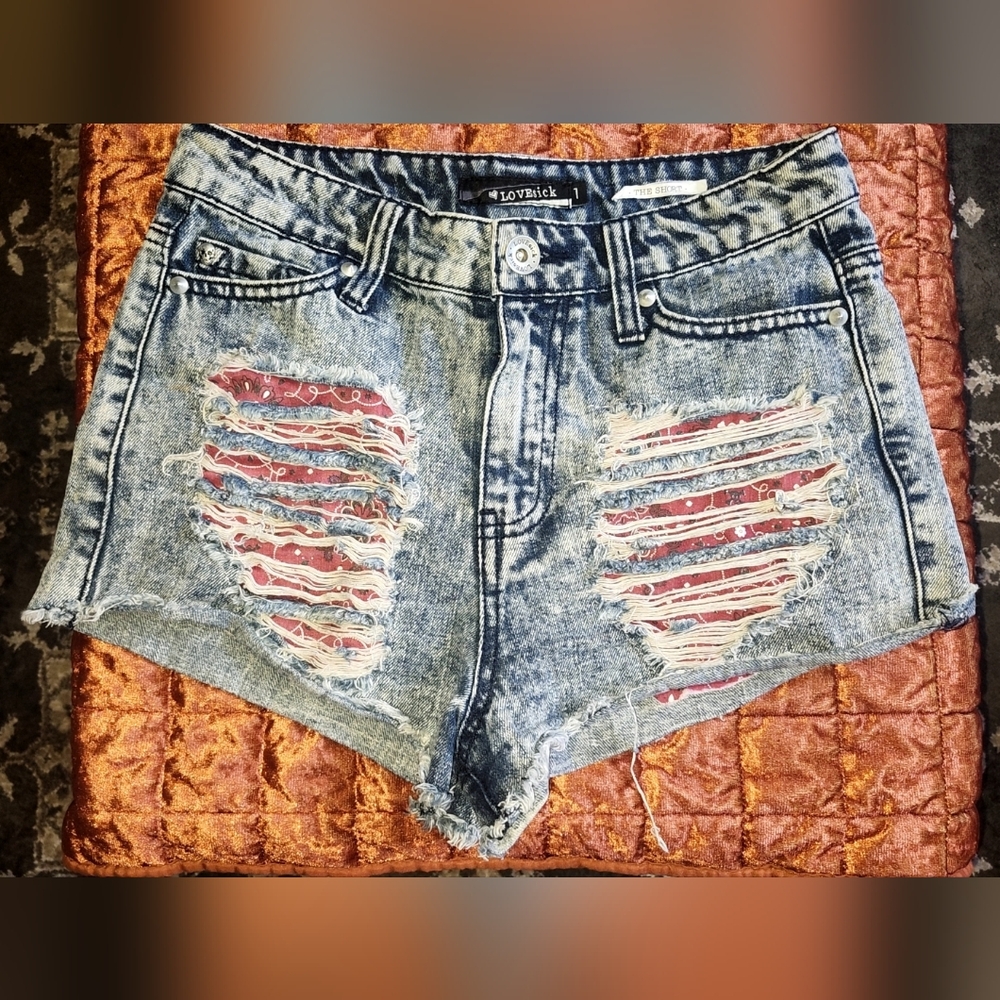 ✨️Love Sick Distressed Blue Jean Shorts✨️